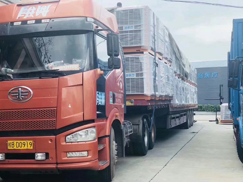 鋼結(jié)構(gòu)廠房通風(fēng)降溫方案、廠房車間通風(fēng)降溫方案、大型工業(yè)風(fēng)扇、物流倉儲大風(fēng)扇、大吊扇、工業(yè)風(fēng)扇、廠房車間降溫設(shè)備、廠房車間通風(fēng)設(shè)備、車間溫控設(shè)備、工業(yè)大吊扇、工業(yè)大風(fēng)扇、工業(yè)節(jié)能風(fēng)扇、湖北瑞兆偉業(yè)通風(fēng)降溫科技有限公司