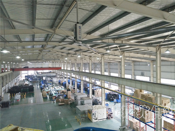 瑞泰風扇機組合，高大空間通風降溫，工業(yè)大吊扇，瑞泰風工業(yè)大風扇，蒸發(fā)式冷氣機，高大型廠房車間通風降溫，