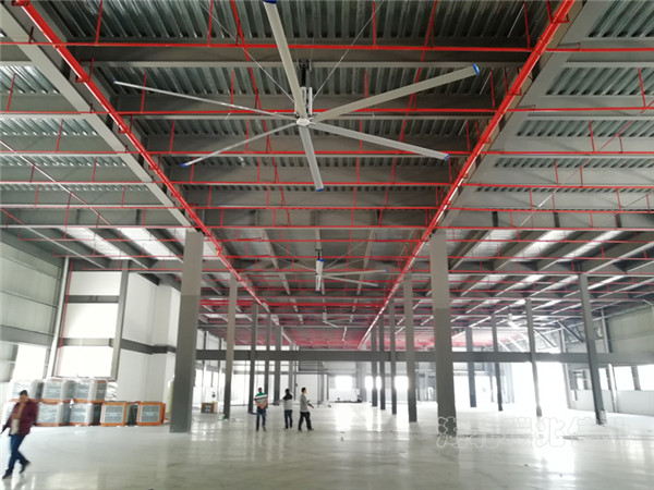 瑞泰風扇機組合，高大空間通風降溫，工業(yè)大吊扇，瑞泰風工業(yè)大風扇，蒸發(fā)式冷氣機，高大型廠房車間通風降溫，