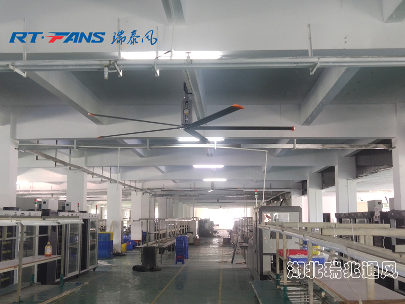 瑞泰風(fēng)低空風(fēng)扇，低空大風(fēng)扇，低空商用大風(fēng)扇，瑞泰風(fēng)大風(fēng)扇，瑞泰風(fēng)工業(yè)大風(fēng)扇，通風(fēng)降溫，工業(yè)大風(fēng)扇