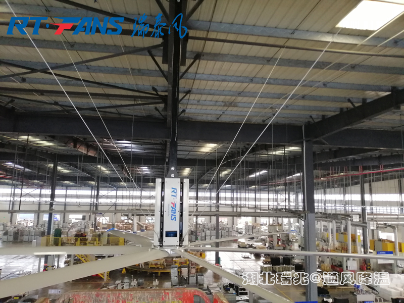 廠房車間安裝工業(yè)大風扇不怕夏日高溫！