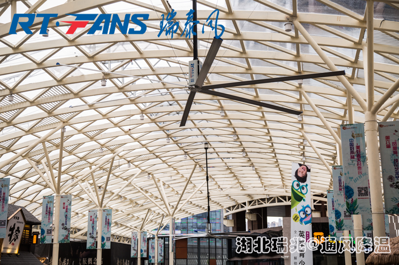 健身房通風降溫使用大型低空商用風扇經(jīng)濟又健康！