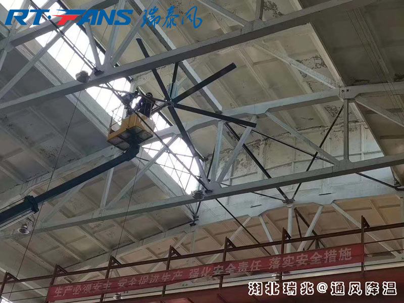 倉儲(chǔ)物流場(chǎng)所常用的降溫設(shè)備，大型工業(yè)大風(fēng)扇
